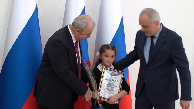 Вручение наград школьникам смотреть онлайн