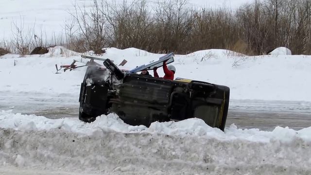 Трековые гонки на ипподроме!Барнаул 27-28 февраля 2016! Перевёртыш. смотреть онлайн