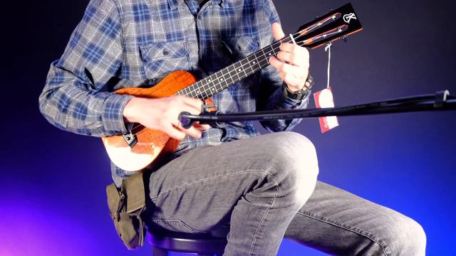 Kanile'a KSR SC Deluxe, #22612 смотреть онлайн