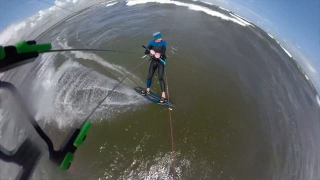 Shinn 2020 Twin Tips ridden and reviewed. Monk Glitch, Ronson, ADHD Distortion, Bronq Luigi, Slicer смотреть онлайн