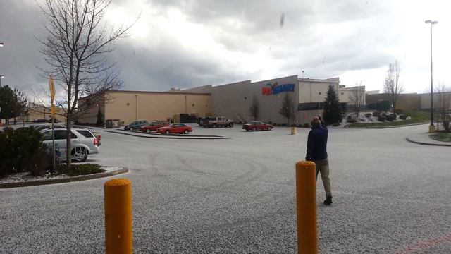 Пасха, 27 марта 2016. ГРАД возле Волмарта смотреть онлайн