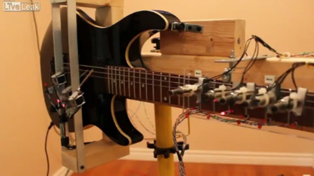 Необычное исполнение музыки Мэрилина Мэнсона смотреть онлайн