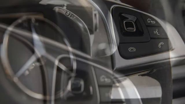 Mercedes-Benz E300 2017 Car Review смотреть онлайн