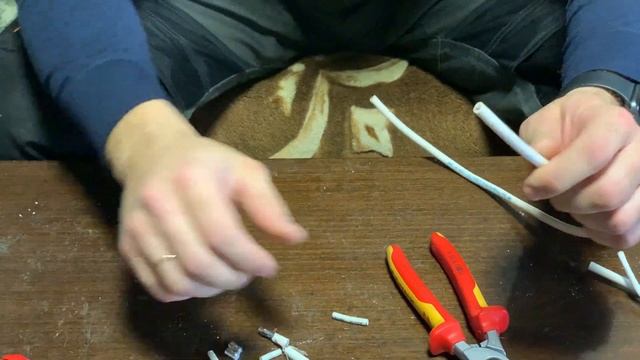 Краткий обзор Knipex Ergostrip