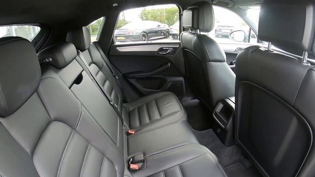 2015 (65) Porsche Macan 3.6T V6 Turbo PDK 4WD Euro 6 (s/s) 5dr смотреть онлайн