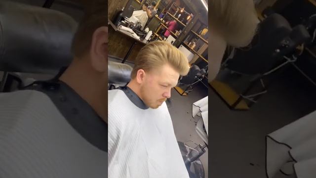 Классическая удлинённая мужская стрижка смотреть онлайн