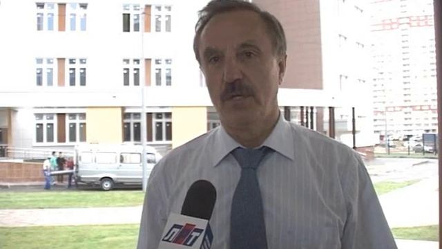 Осмотр строительства поликлиники в 7-8 микрорайоне смотреть онлайн