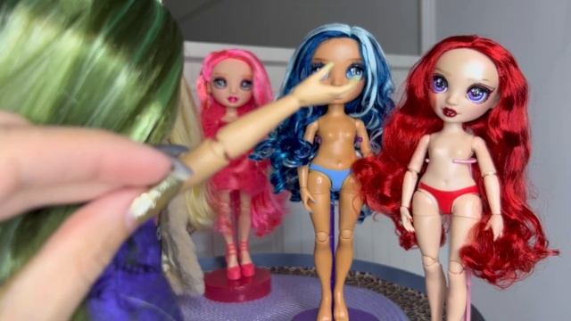 Большая посылка с куклами и одеждой Rainbow High | Кукольный гардероб смотреть онлайн