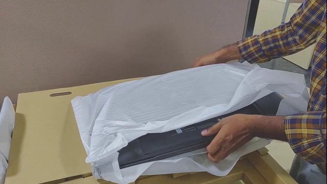 Dell Ultrasharp U2415 Monitor Unboxing смотреть онлайн