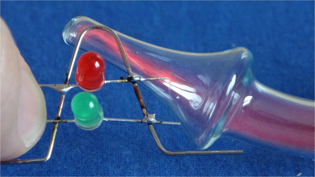 ФАНТАСТИЧЕСКИЙ ЭКСПЕРИМЕНТ рассказать о сути которого Сможет далеко не каждый. смотреть онлайн