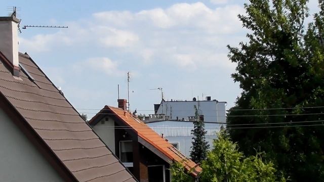 Panasonic v380 vs iPhone 12 - zoom test смотреть онлайн