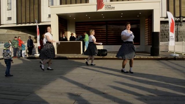 танец "Дорогие мои Москвичи" от 1 мая 2019 смотреть онлайн