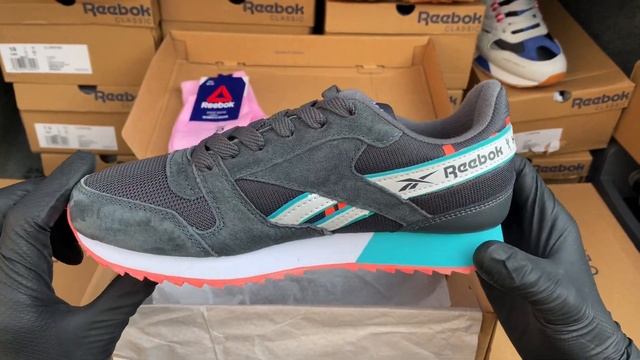 Кроссовки Reebok classic смотреть онлайн