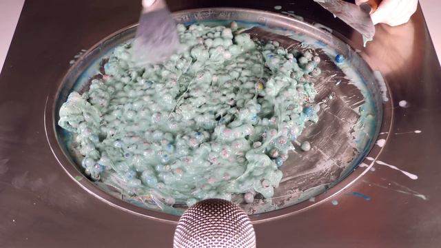 ASMR - oddly satisfying m&m's Ice Cream Rolls with many Colors | crushing & scratching Food - 4k 먹방 смотреть онлайн