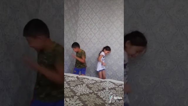 Raim - двигаться #Raim #Двигаться #танец смотреть онлайн