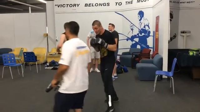 Chingonskyy Prepares For Sullivan Barrera смотреть онлайн