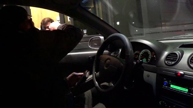 ОБРИЛИ ЛЁШУ🙆♂️ВЫБРАЛИСЬ НА УЛИЦУ🌃 смотреть онлайн