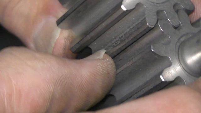 Oil Pump Porsche 911E Engine смотреть онлайн