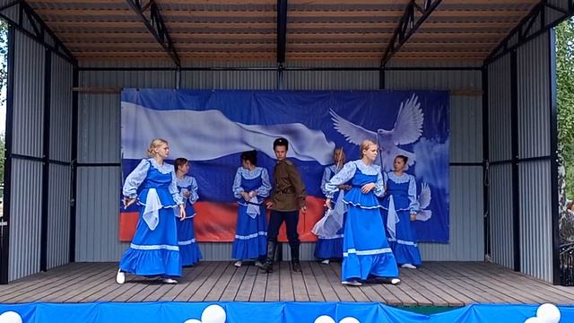 Казачки Косолаповской СОШ - Танец "Маруся" смотреть онлайн