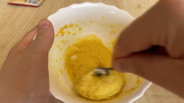 КАРАСЬ ДУРЕЕТ ОТ ЭТОЙ НАСАДКИ, дедовский рецепт, манка в шприце за 10 минут #рыбалка #fishing.mp4 смотреть онлайн