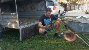 Садовая тачка С ОДНИМ КОЛЕСОМ и садовая тачка С ДВУМЯ КОЛЁСАМИ. Какая лучше?