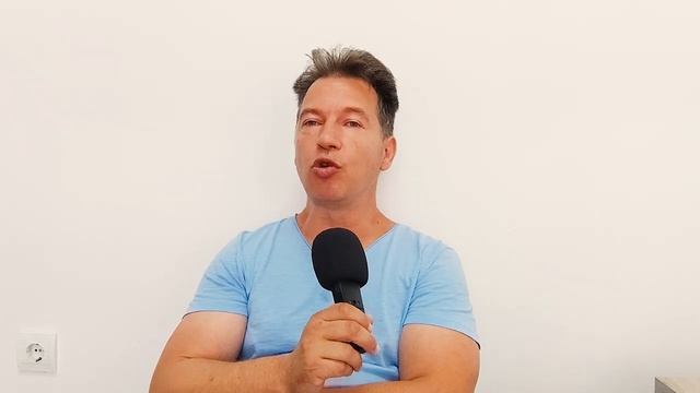 КАК МУЖЧИНАМ ВЫЕХАТЬ С УКРАИНЫ смотреть онлайн