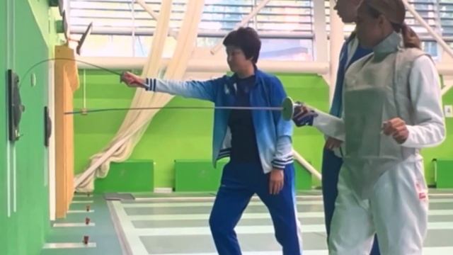 Алина Загитова. Тренировка в Центре фехтования Ильгара Мамедова. 01.09.2023г. смотреть онлайн