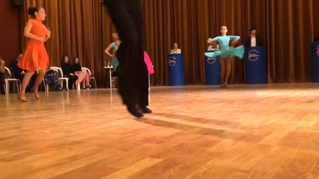 Варька танцы 30-10-15 смотреть онлайн