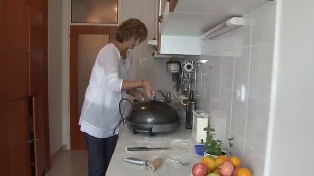 Električna peka -Kruh смотреть онлайн