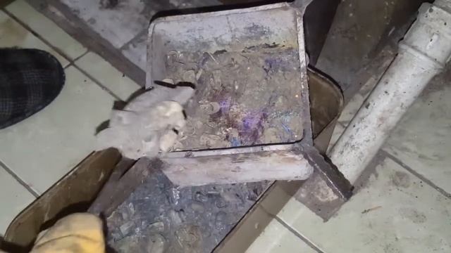Подготовка свинца для литья пуль и картечи смотреть онлайн