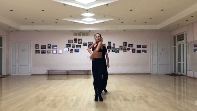 DANCE LIFTS