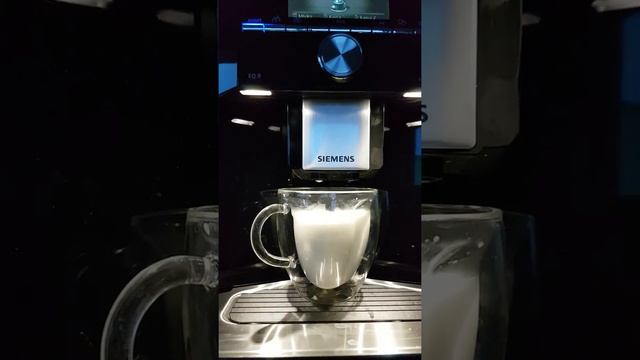Siemens EQ9 series s300 TI903209RW cappucino doubleshot++ смотреть онлайн