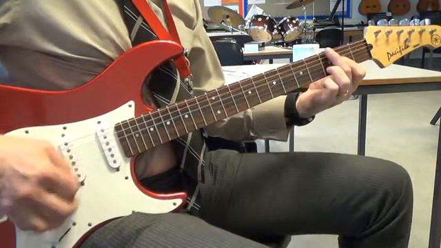 Trinity R&P Electric Guitar Grade 3 You Shook Me All Night Long смотреть онлайн