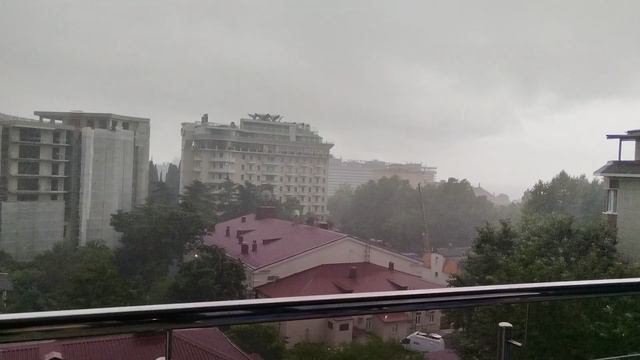 Ливень в Сочи. смотреть онлайн