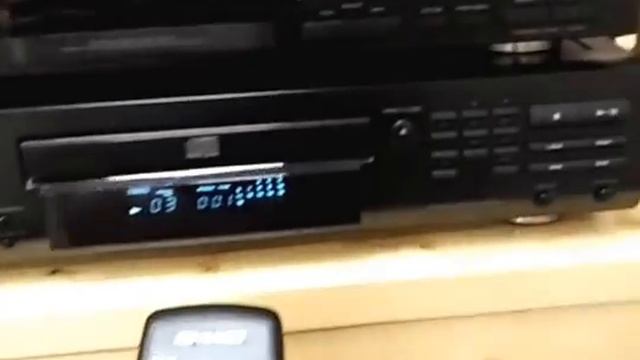 Kenwood DPF-3030 смотреть онлайн