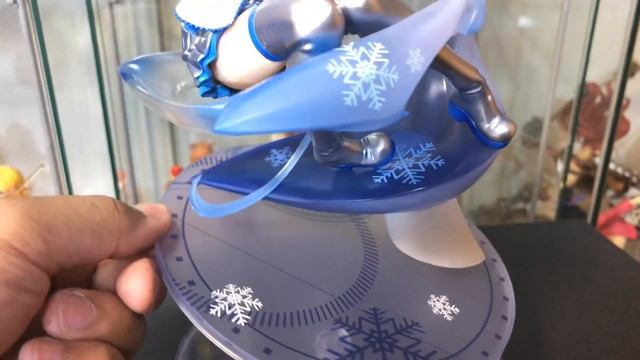 Frosty Anime (Style) Figure Unboxing - [Vocaloid Series]: Hatsune Miku Snow Ver. by Good Smile Comp смотреть онлайн