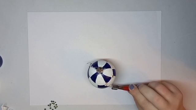 Новогодняя игрушка, делаем из старого -новый/Decorate the Christmas ball смотреть онлайн