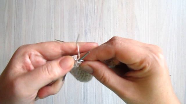 Носки спицами для начинающих. Пятка носка спицами пошагово. смотреть онлайн