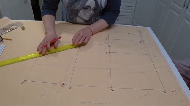 Базовая основа блузы (платья) с рукавом. Часть 1.Basic patterns of blouse (dress).Part 1 смотреть онлайн