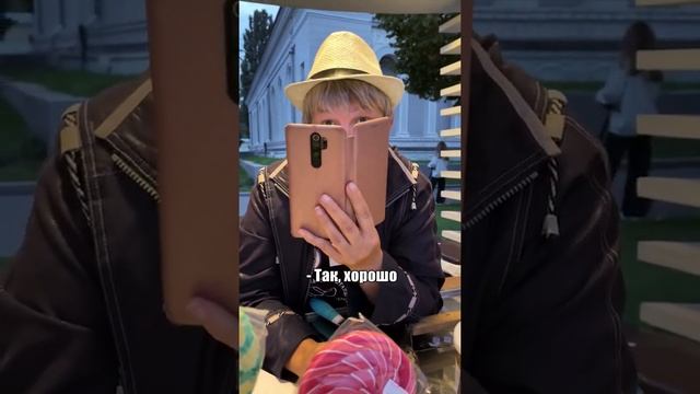 ПОРВАЛА ПОРТРЕТ И ПОЖЕЛАЛА СМЕРТИ // Женщине не понравился рисунок смотреть онлайн