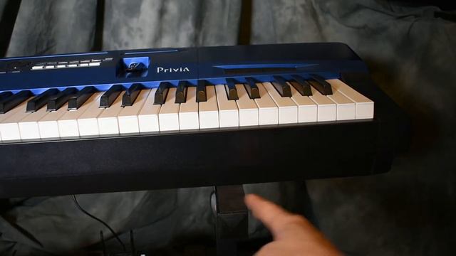 PLIXIO PIANO KEYBOARD STAND w/Wheels - Z Style review. смотреть онлайн