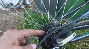 Ремонт велика-болтается заднее колесо.