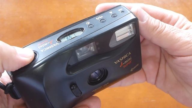 YASHICA J-mini SUPER Kyocera Camera смотреть онлайн