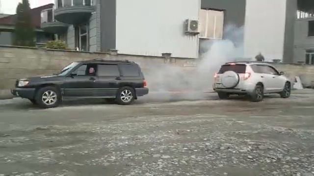 SUBARU FORESTER VS TOYOTA RAV4. 24/12/2022 смотреть онлайн
