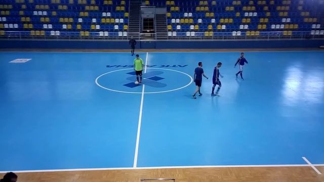 Геркулес - Карат 4:9. 1 тайм, 13 тур смотреть онлайн