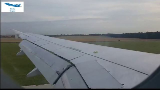 Prague Vaclav Havel Airport Landing смотреть онлайн