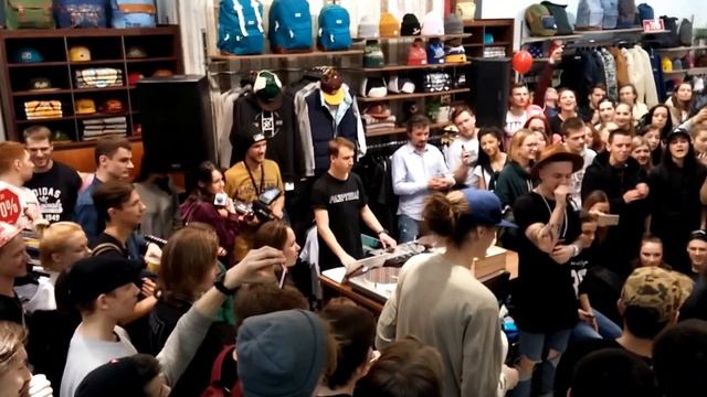На открытии очередного магазина 21SHOP. "Золотой Вавилон" Ростокино, Москва,28/01/2017 смотреть онлайн