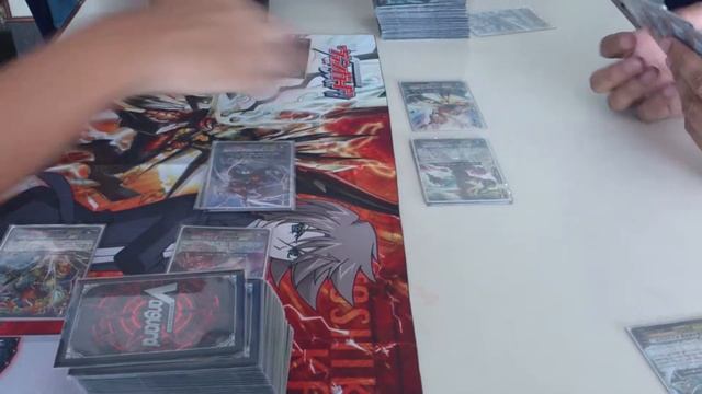 Cardfight Vanguard [Duel Video] Narukami vs. Gold Paladin Game 1 of 3 смотреть онлайн