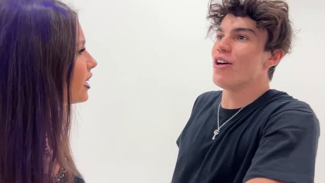 I Got Bullied for being a TEEN “Alt Girl”! смотреть онлайн
