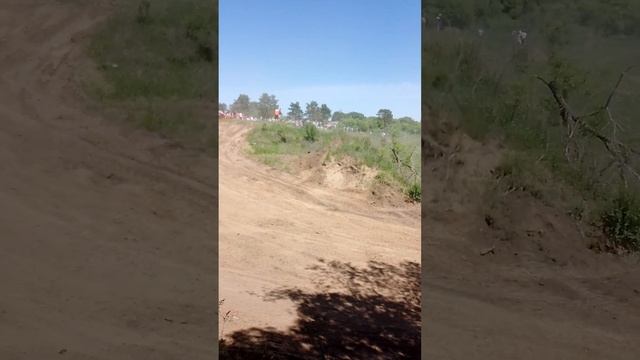 на гонке мотоциклов смотреть онлайн